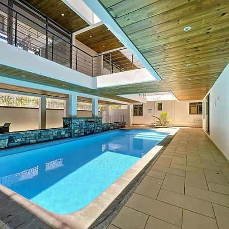 Appart T2 Piscine Et Fitness Grand Baie Exterior foto